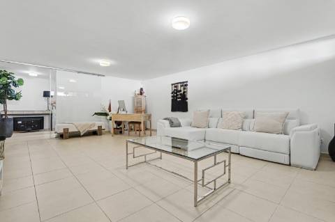 Moradia com 3 quartos, em residência exclusiva, com piscina e jardim, em Vale Judeu