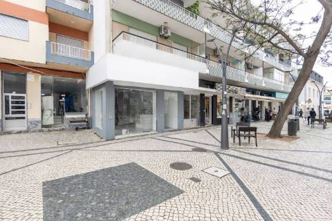 Loja em Quarteira