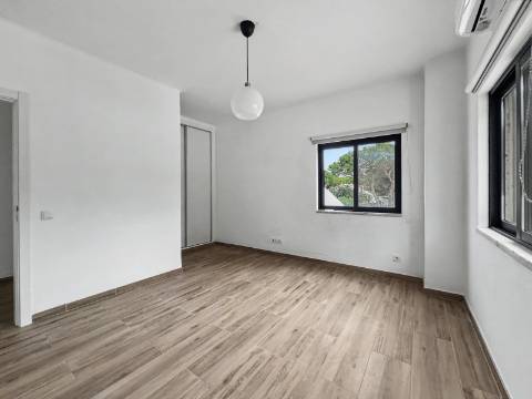 Moradia arrendamento anual - Vale do lobo