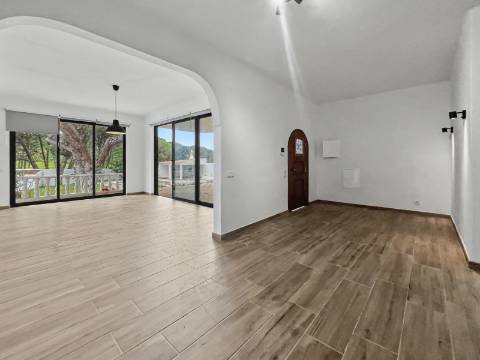 Moradia arrendamento anual - Vale do lobo