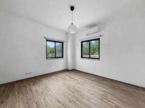 Moradia arrendamento anual - Vale do lobo