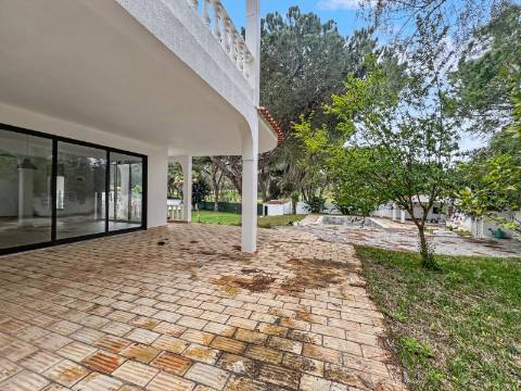 Moradia arrendamento anual - Vale do lobo