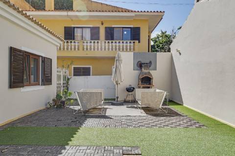 Moradia T4- Perto do Vila sol