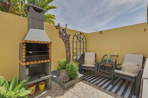 Fantástico Apartamento Duplex T3, com jardim e terraço privativo