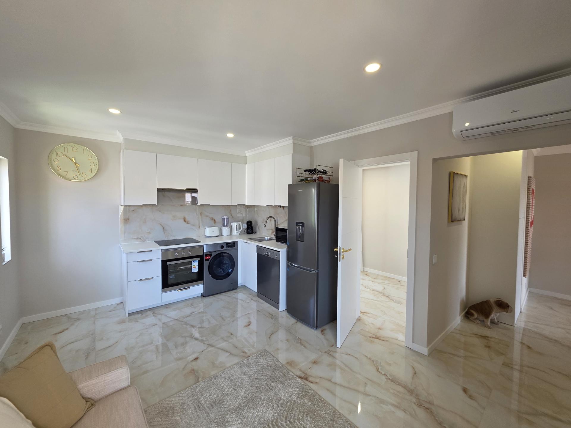 Apartamento renovado T1+1 - Albufeira