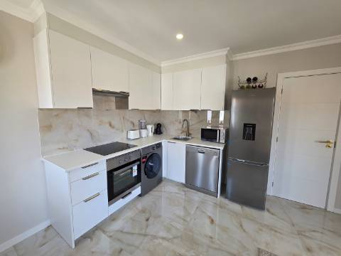 Apartamento renovado T1+1 - Albufeira