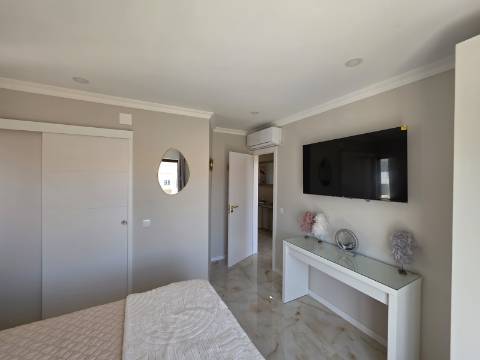 Apartamento renovado T1+1 - Albufeira