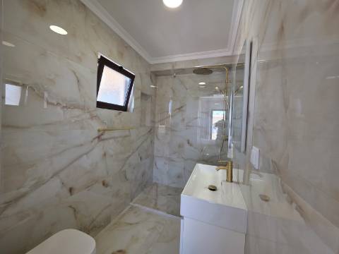 Apartamento renovado T1+1 - Albufeira