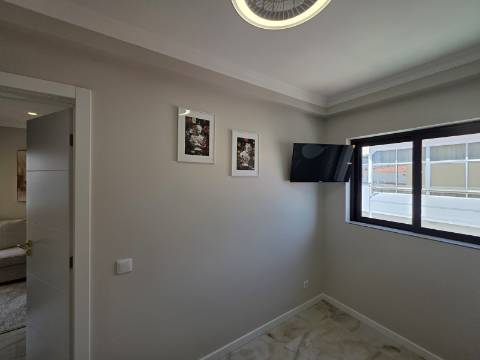 Apartamento renovado T1+1 - Albufeira