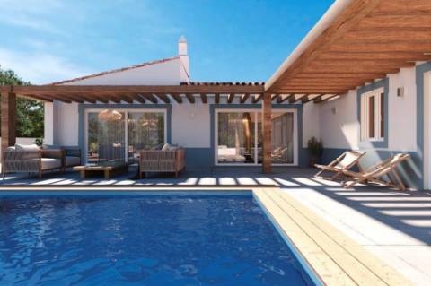 Moradia V4 renovada - Perto do Browns Vilamoura