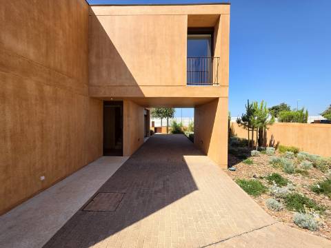 Exclusiva moradia unifamiliar T3 - Vilamoura