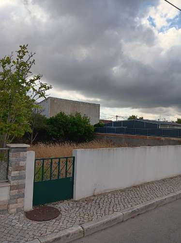 Vivenda Térrea com Piscina