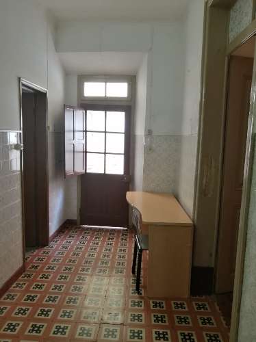 Prédio sec.XVIII e zona de armazéns