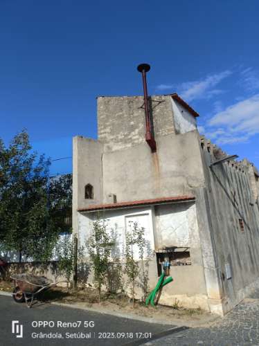 Prédio sec.XVIII e zona de armazéns