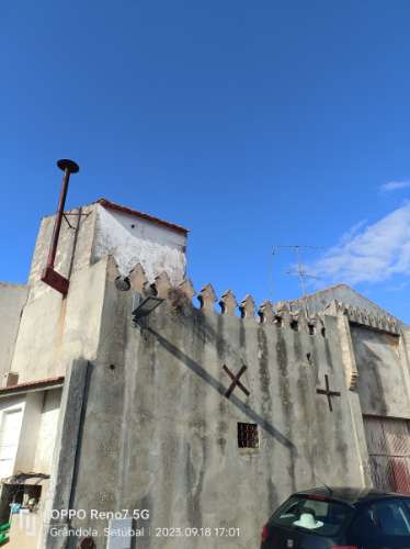 Prédio sec.XVIII e zona de armazéns