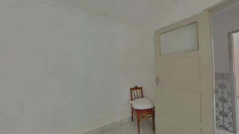 Venda / Permuta - Moradia em bairro do litoral alentejano