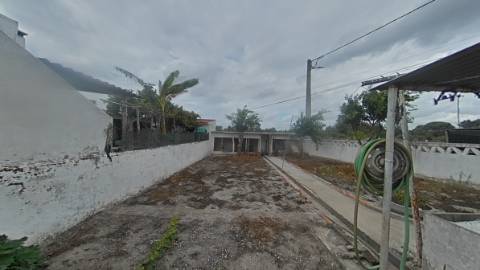 Venda / Permuta - Moradia em bairro do litoral alentejano