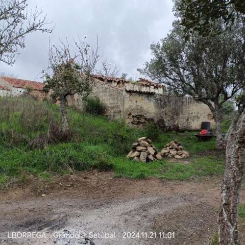 monte na serra do litoral alentejano