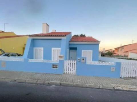 Moradia com traça Alentejana