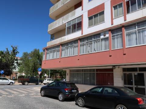 Espaço Comercial - zona Jardim 1º. de Maio