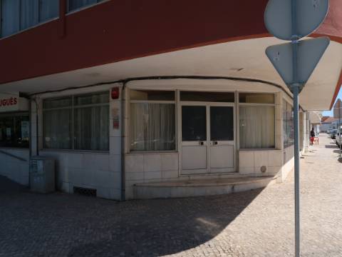 Espaço Comercial - zona Jardim 1º. de Maio