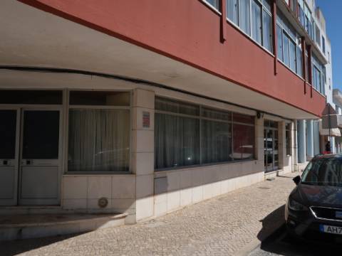 Espaço Comercial - zona Jardim 1º. de Maio