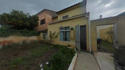 Prédio Moradia , sita , vila do littoral alentejano