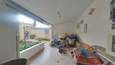 Prédio Moradia , sita , vila do littoral alentejano