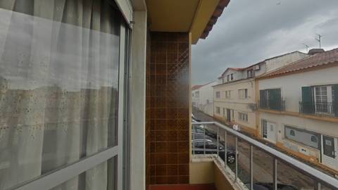 Prédio Moradia , sita , vila do littoral alentejano