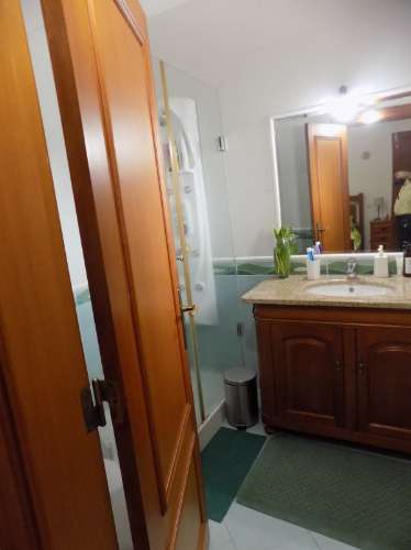 Quinta c/ Casa Tipo Bi Familiar e Armazém