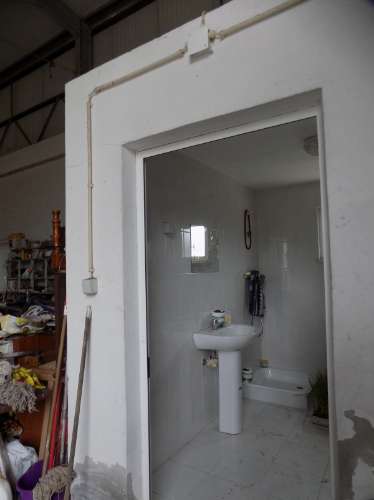 Quinta c/ Casa Tipo Bi Familiar e Armazém