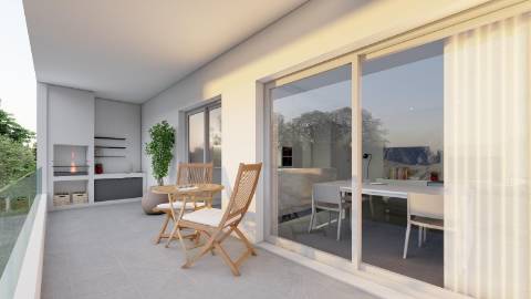 Rés do Chão com Terraço e Box.