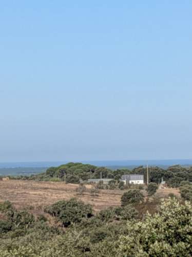 Terreno com vista para o mar e projeto aprovado para construção