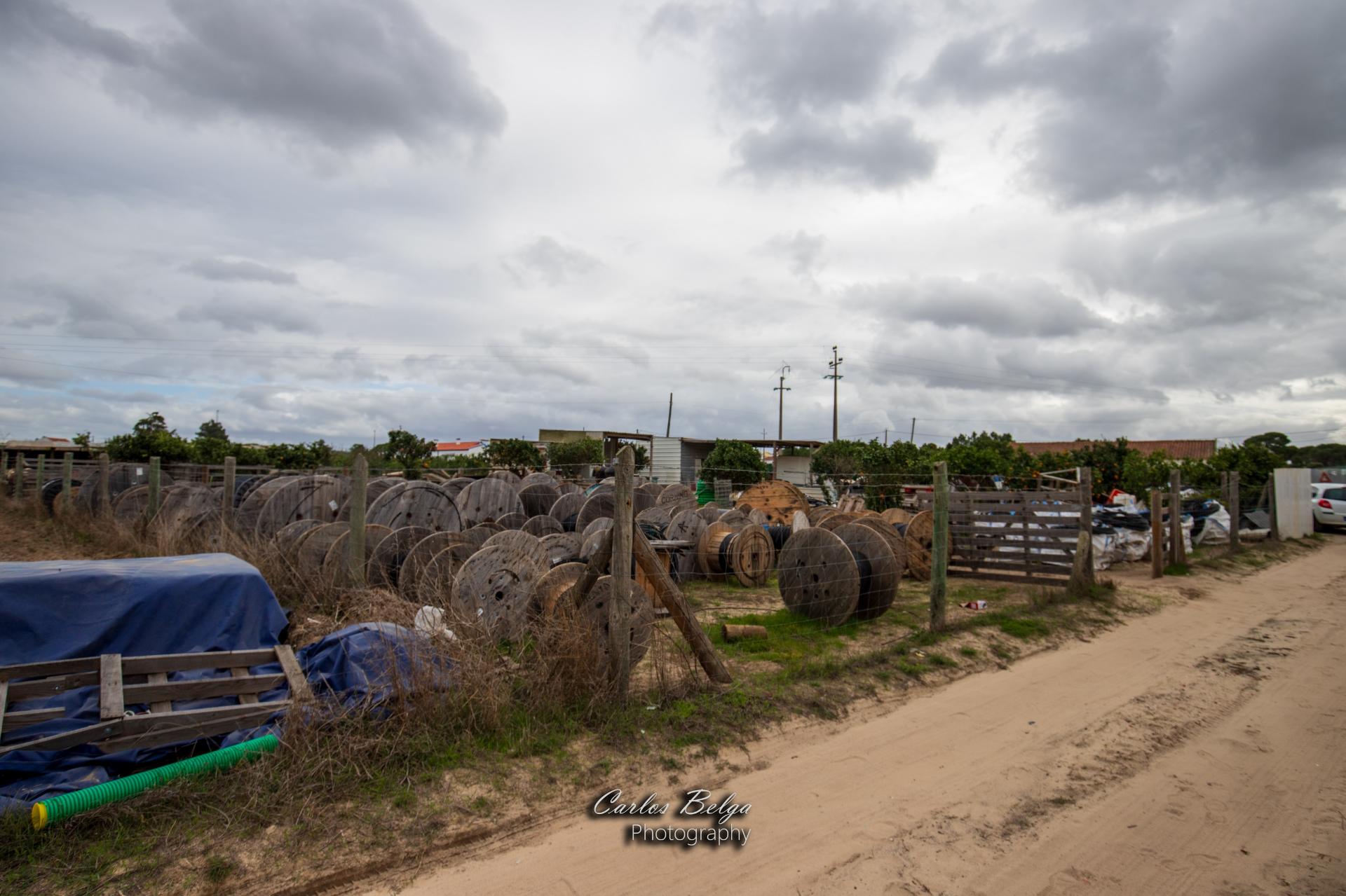 terreno com projecto de construção de Armazém