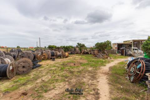 terreno com projecto de construção de Armazém