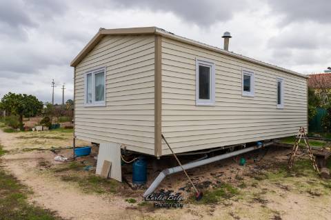 terreno com projecto de construção de Armazém