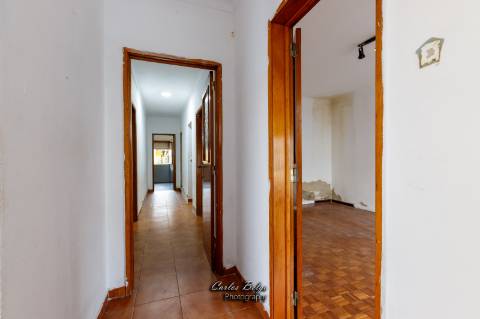 Moradia Independente na Vila de Grândola - Oportunidade Única de Investimento