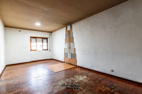 Moradia Independente na Vila de Grândola - Oportunidade Única de Investimento