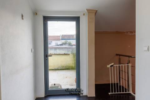 Moradia Independente na Vila de Grândola - Oportunidade Única de Investimento