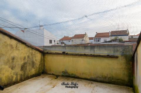 Moradia Independente na Vila de Grândola - Oportunidade Única de Investimento