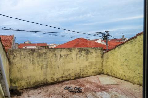 Moradia Independente na Vila de Grândola - Oportunidade Única de Investimento