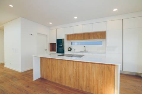 Moradia Isolada com Piscina na Sobreda da Caparica