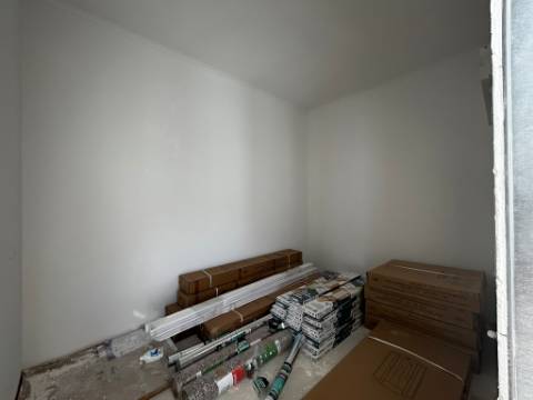 Loja com terraço em Santo André, Barreiro