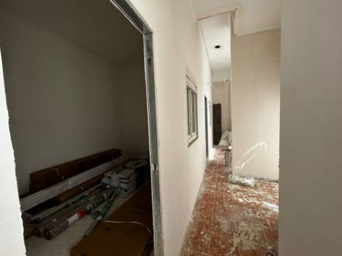 Loja com terraço em Santo André, Barreiro