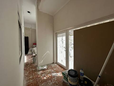 Loja com terraço em Santo André, Barreiro