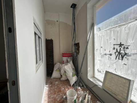 Loja com terraço em Santo André, Barreiro