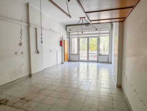 Espaço comercial à venda em Belas, Queluz