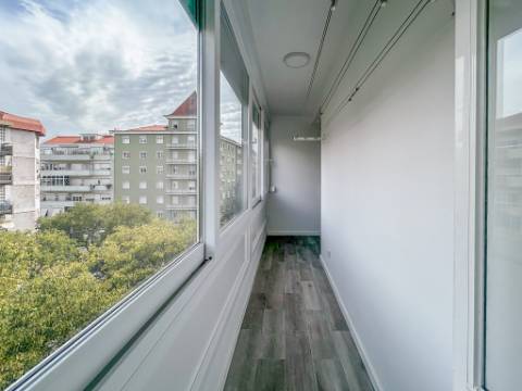 Apartamento T1 remodelado à venda em Arroios, Lisboa