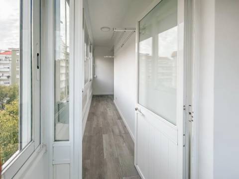 Apartamento T1 remodelado à venda em Arroios, Lisboa