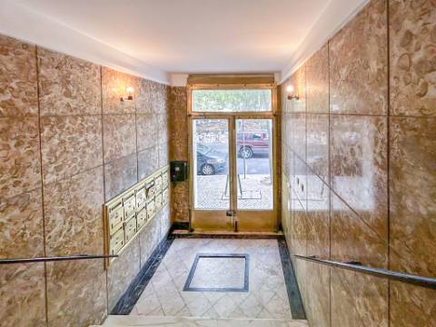 Apartamento T1 remodelado à venda em Arroios, Lisboa